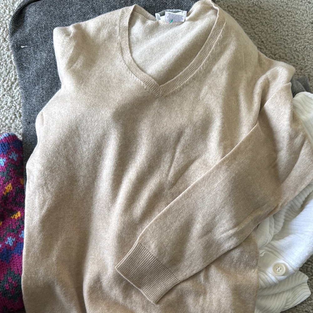 Babra Women’s Beige V-Neck Cashmere Sweater SZ S